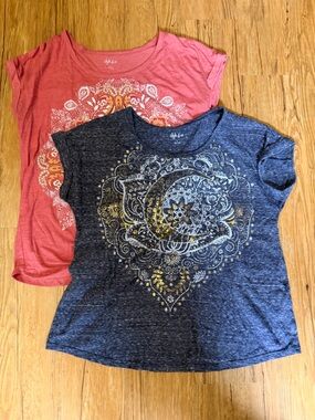 2 for 20 or make offer!Style & Co. Graphic Short Sleeve Tops